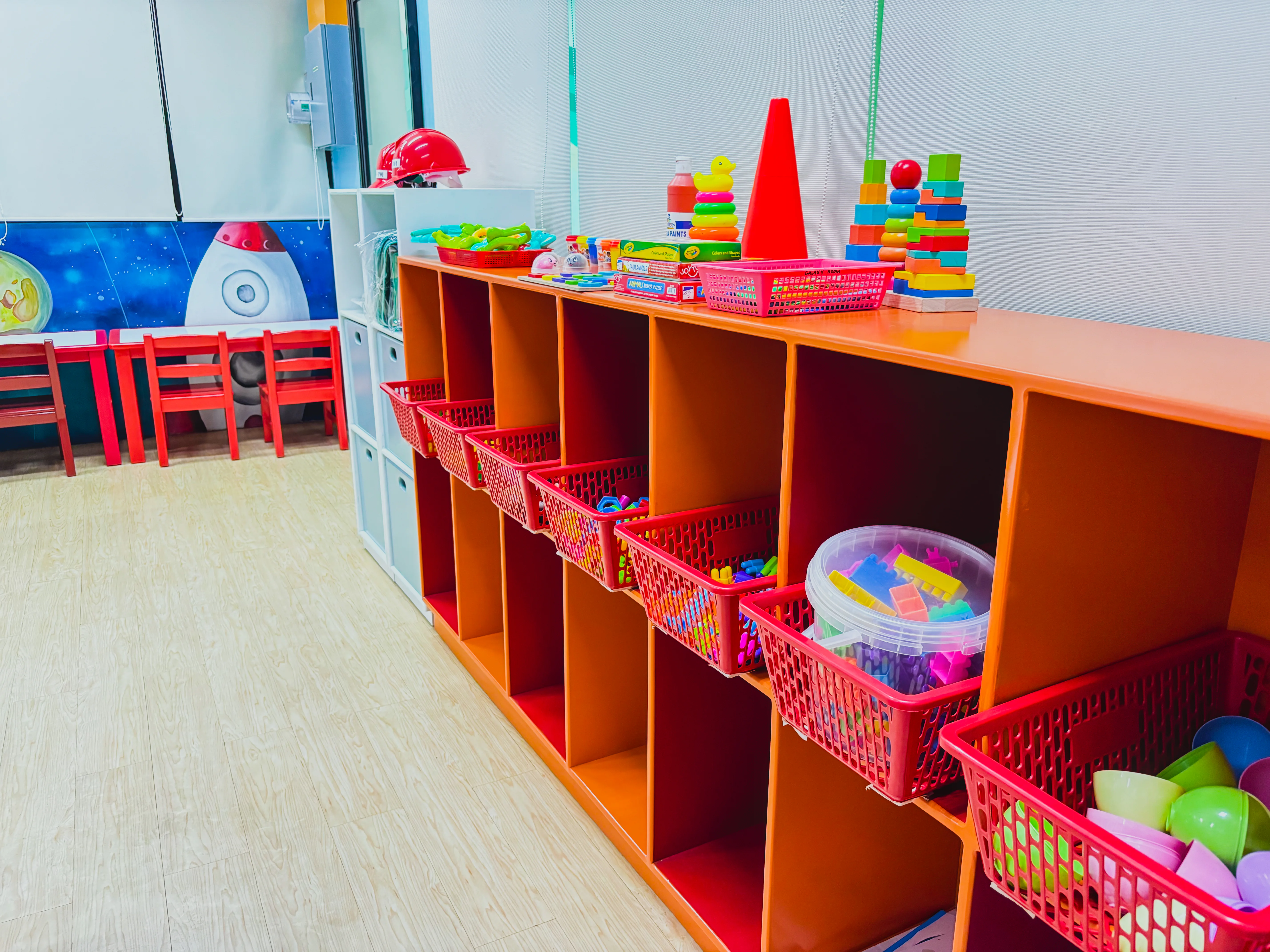 Little Scholars organized classroom materials